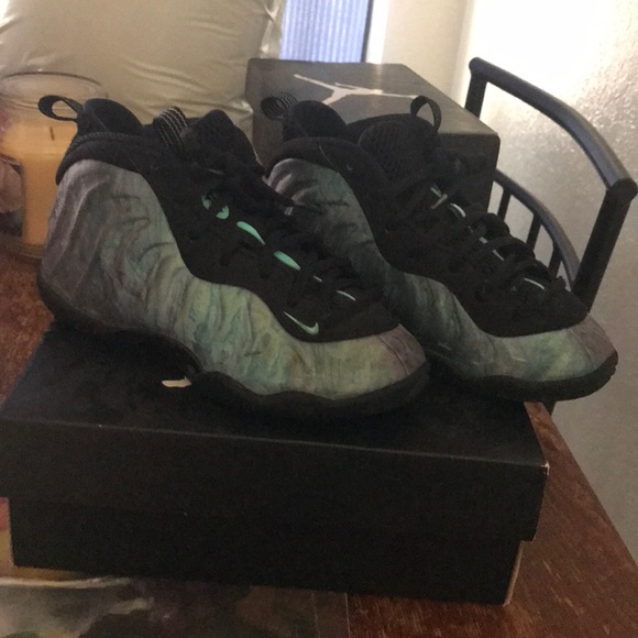 Nike Other - Used Boys Nike blue foamposite